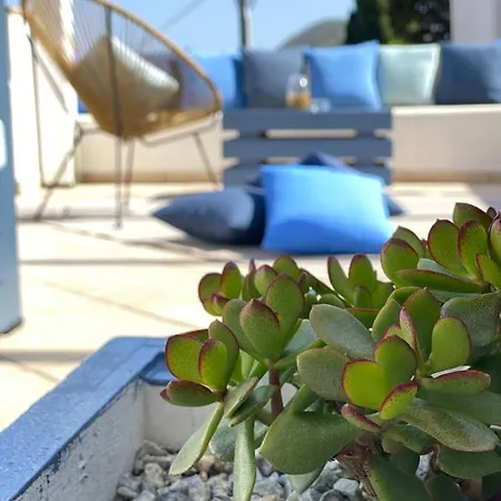 فندق مبيت وإفطار Taliaka 4*