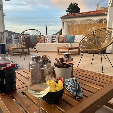 فندق مبيت وإفطار Taliaka ليباري