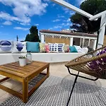 Taliaka Bed and Breakfast 4*