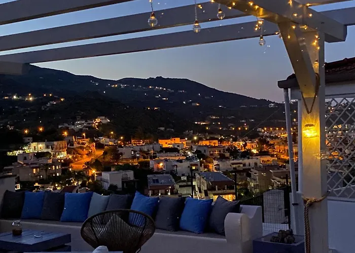 Oda ve Kahvaltı Taliaka 4*